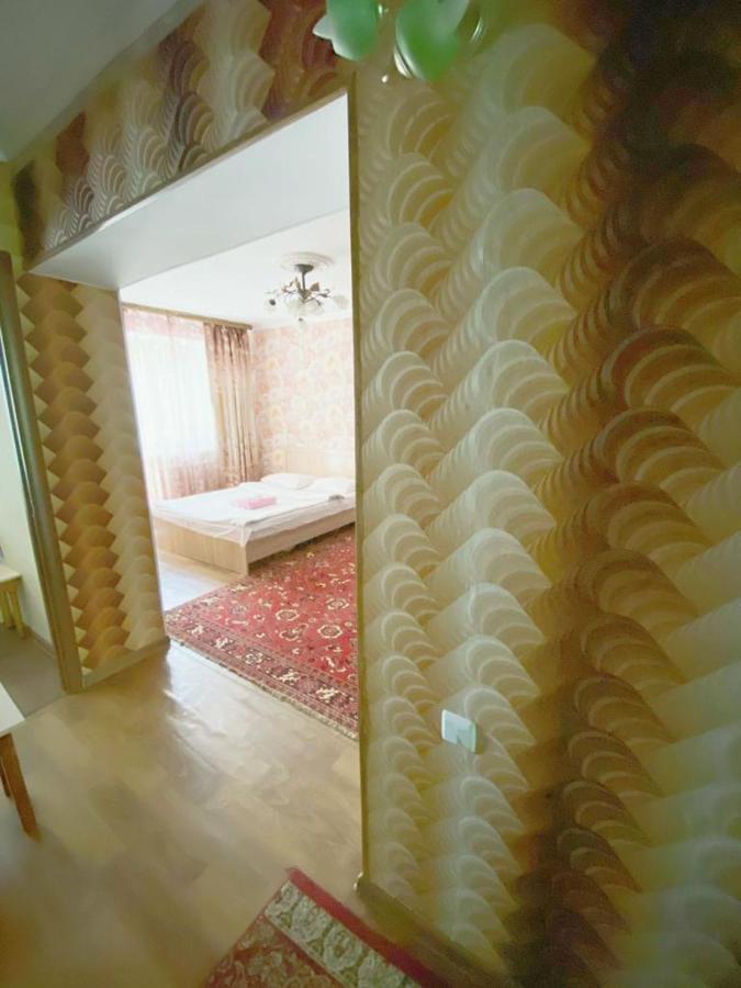 Квартира Напротив Аэропорта Appartement Turksib Buitenkant foto