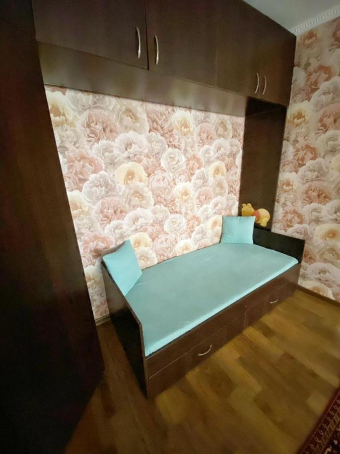 Квартира Напротив Аэропорта Appartement Turksib Buitenkant foto
